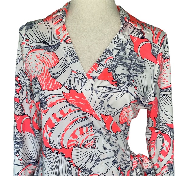 Julie Brown NYC Milo Wrap Shirt Dress in Neon Coral Pink Shell Print - L - Picture 3 of 13